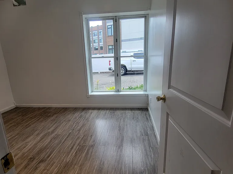 11 Washington Ave #1 — Photo 6