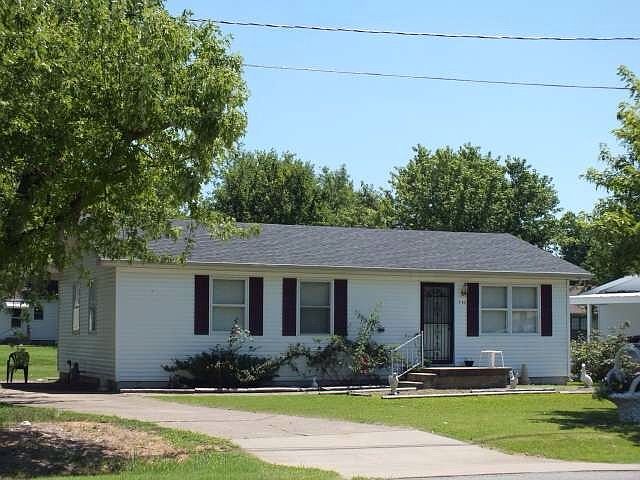 1st image of 486 Alan Dr