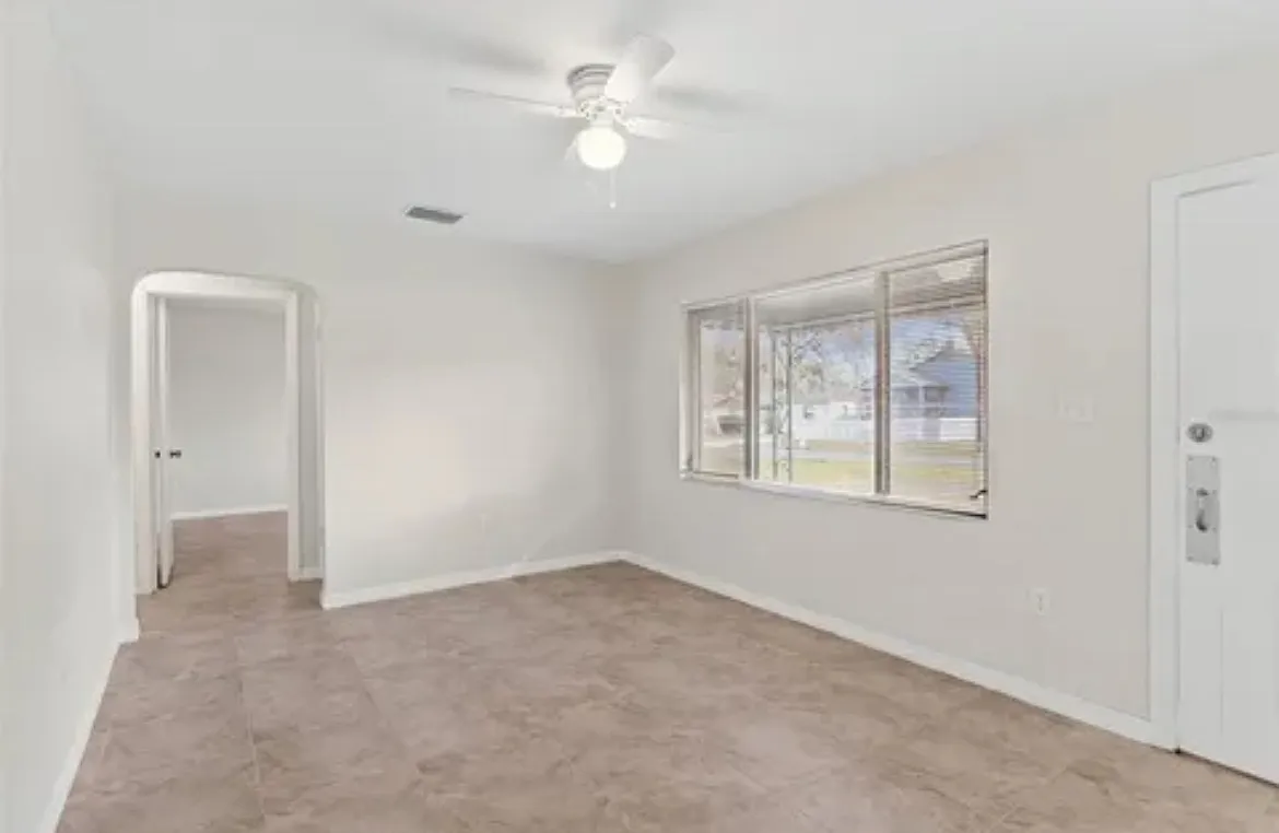 518 Druid St — Photo 1