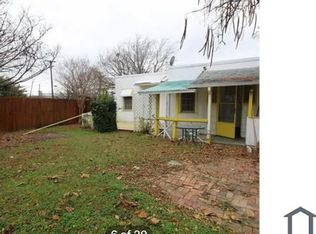 1104 N Main St, Carrollton, TX 75006