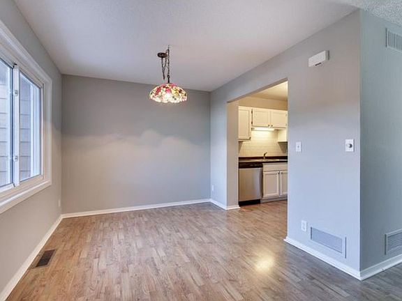 5th image of 3236 Evergreen Dr