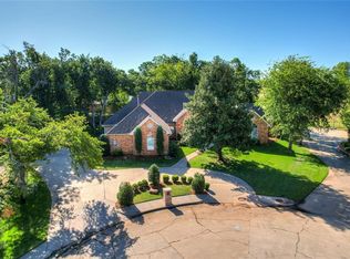 1904 Mission Hills Cir, Edmond, OK 73025