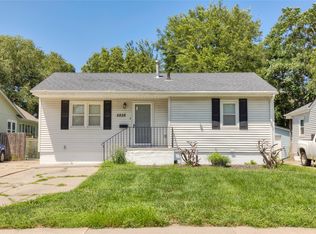 2938 Indianapolis Ave, Des Moines, IA 50317