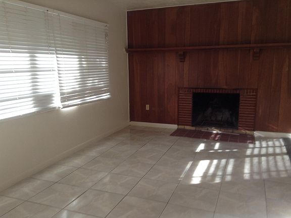 3rd image of 2211 Fleetwood Ct