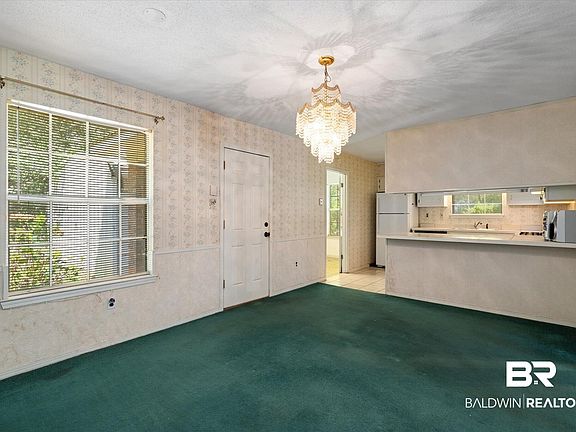 4th image of 5415 Greenleaf Rd