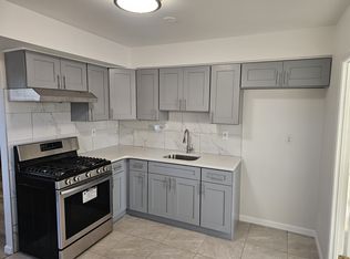 6435 Oxford Ave APT 2B, Philadelphia, PA 19111