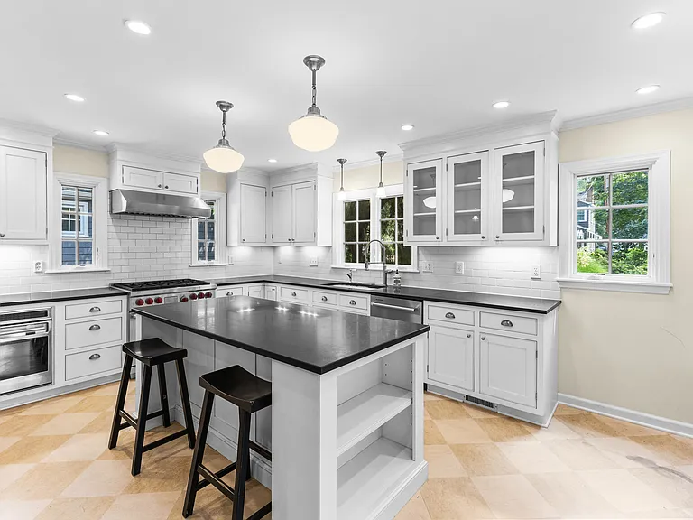 123 W Clearview Ave — Photo 14