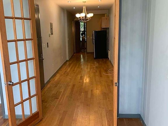 3rd image of 180 Jefferson St #2C