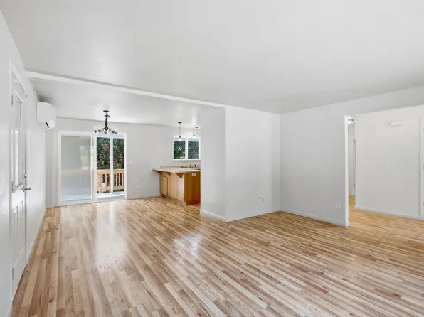 7764 Azalea Glen Rd, Glendale, OR 97442