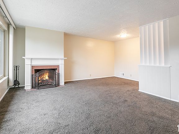 5th image of 4793 S Holladay Blvd