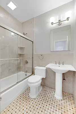 Rented by REAL New York | media 42