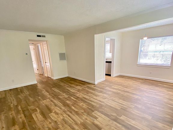 2nd image of 802 E Hillcrest St #1
