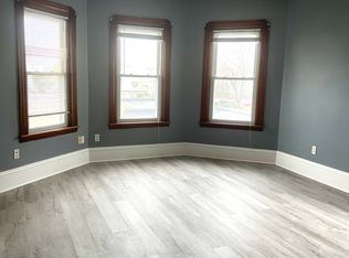 272 Davis St #3, New Bedford, MA 02746