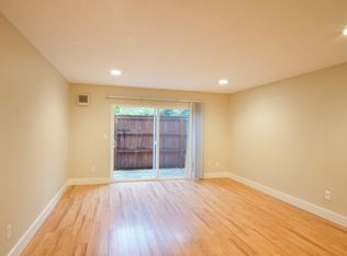 1625 SE Bidwell St APT 7, Portland, OR 97202