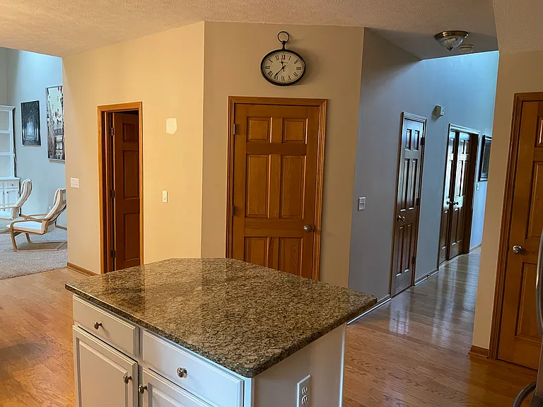6041 Holywell Dr — Photo 5