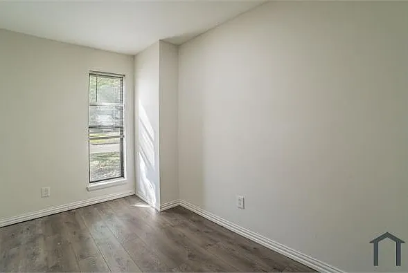 6029 Wormar Ave — Photo 19