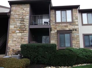 28 Bozarth Ct, Hamilton, NJ 08690