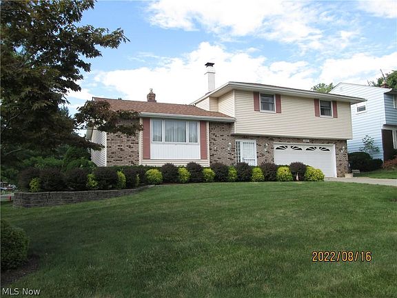 2nd image of 4661 Brushwood Cir