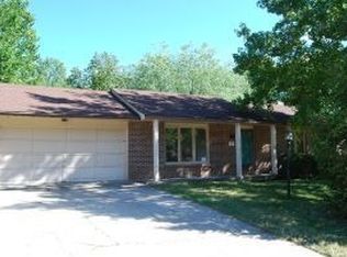 1418 E Lexington Cir, Columbia, MO 65203
