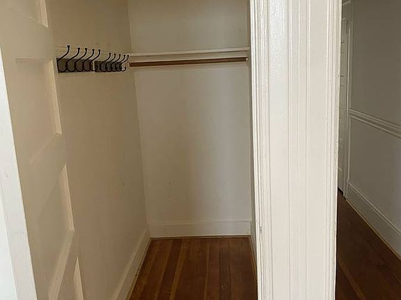 3rd image of 1618 Polk St APT 18