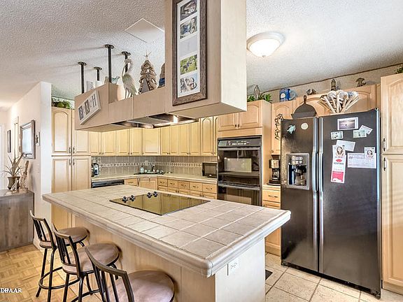 4th image of 405 N Halifax Ave APT 202