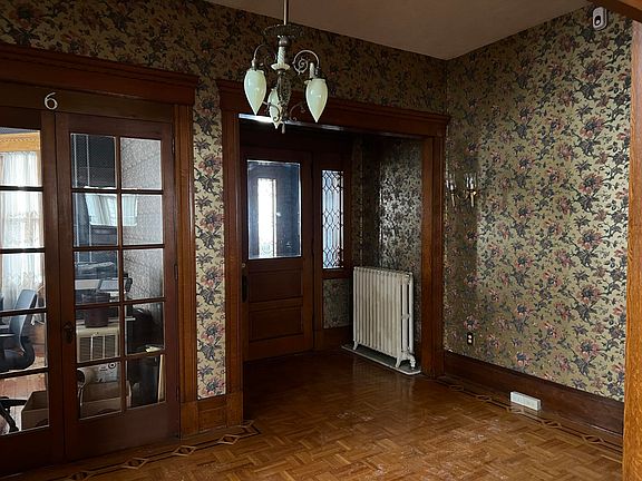 4th image of 161 Capital Ave NE