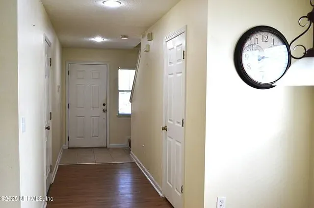 800 S Black Cherry Dr — Photo 3