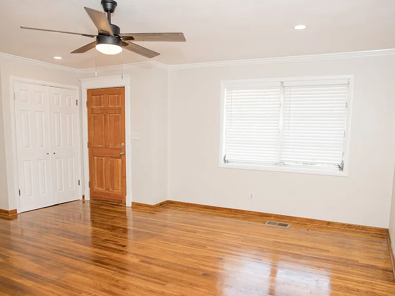 7099 Pine Hill Rd — Photo 4