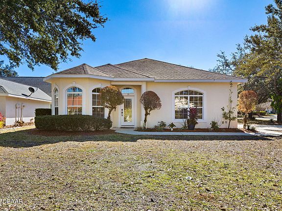 2nd image of 35 Acclaim At Lionspaw