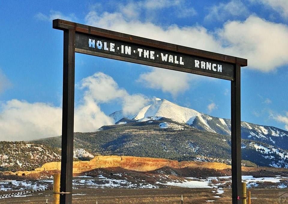 1st image of Big Wall Ln