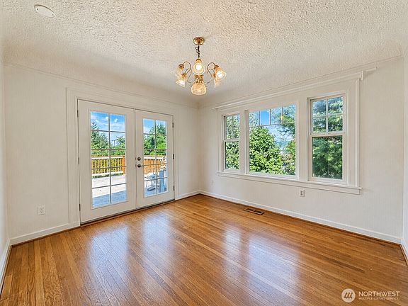 5th image of 11711 82nd Avenue S