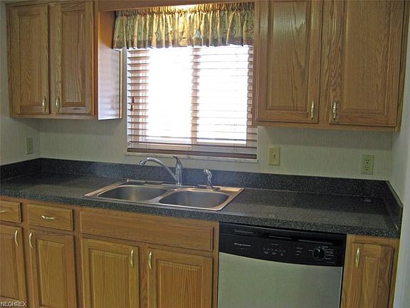 2nd image of 26344 Hilliard Blvd