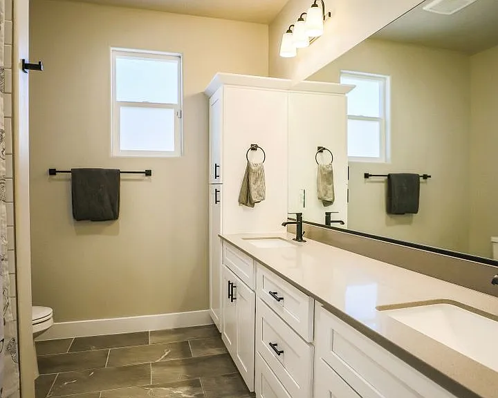 1855 W 740 South Cir — Photo 36
