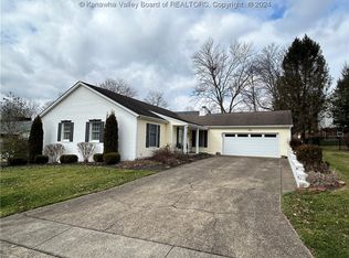 5328 Shadowbrook Rd, Charleston, WV 25313
