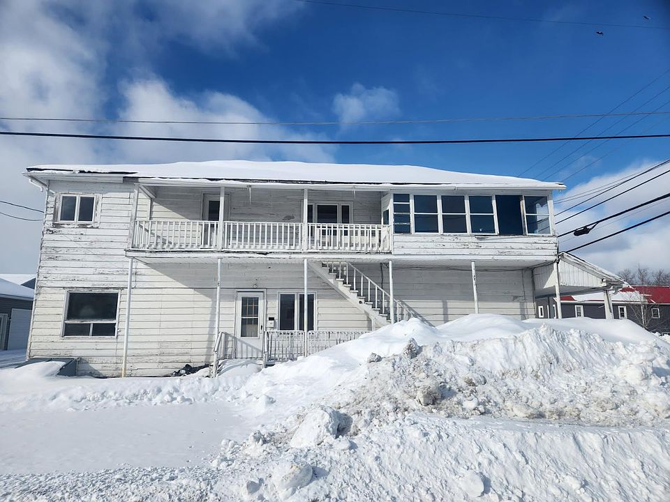 2nd image of 567 Main Street