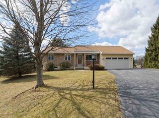 6039 Johnston Rd, Slingerlands, NY 12159