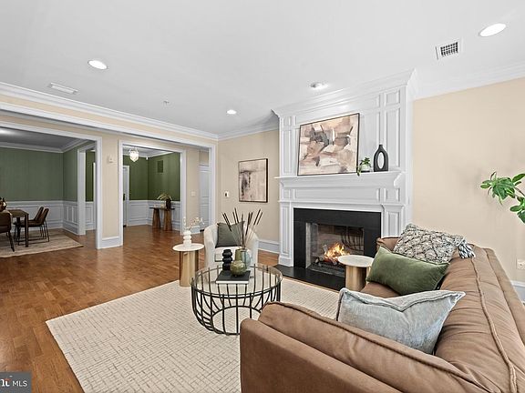 5th image of 5105 Parkview Dr