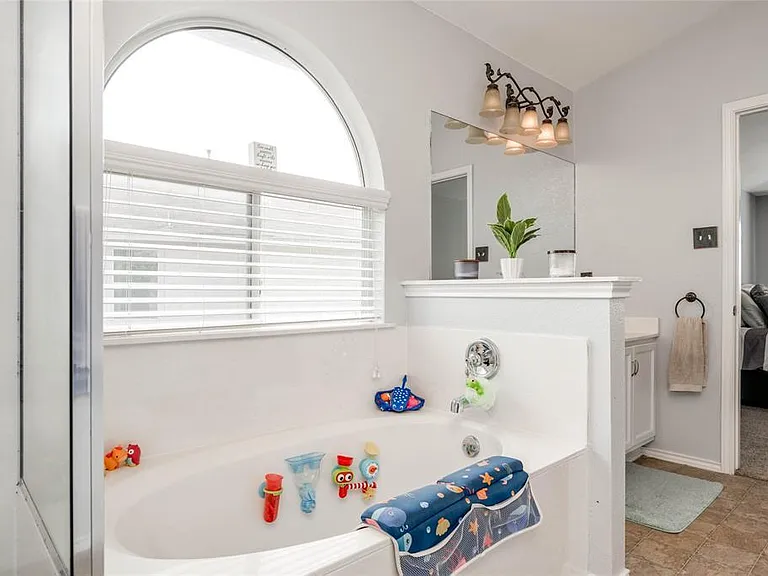 12221 Buzz Schneider Ln — Photo 19