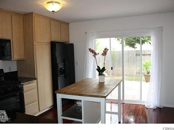 5th image of 160 W Green Glade Ct