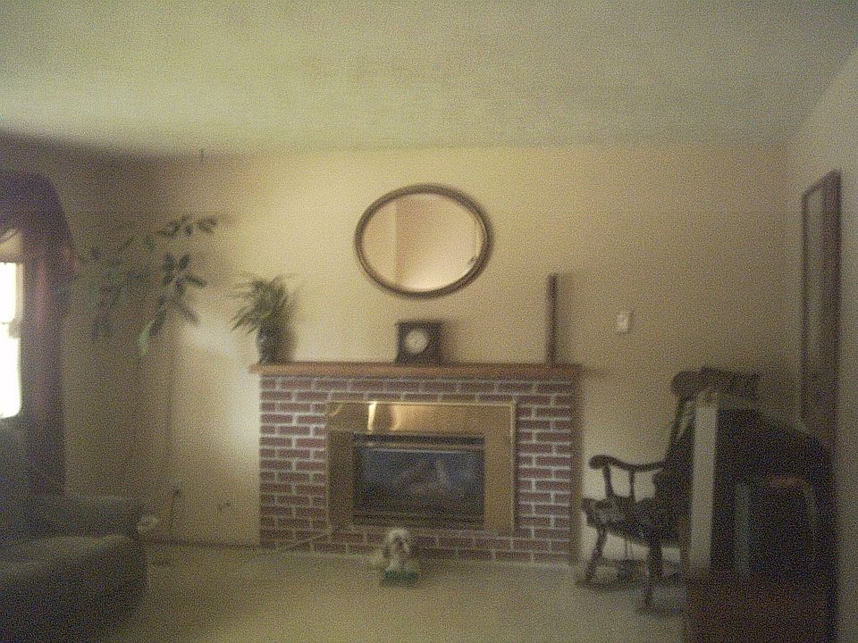 2nd image of 405 N 3rd St