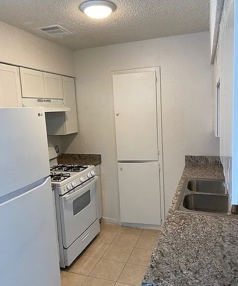 609 Flournoy Dr #A — Photo 4
