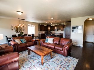 771 Mare Cir, Kaysville, UT 84037