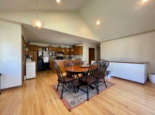 15 Burghardt St #B, Worcester, MA 01604