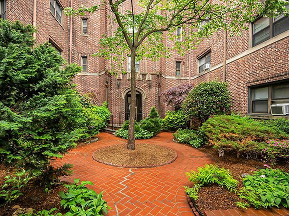 2nd image of 240 Halstead Ave APT A3