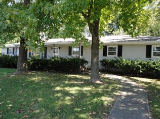 1511 Grand Ave, Johnston City, IL 62951