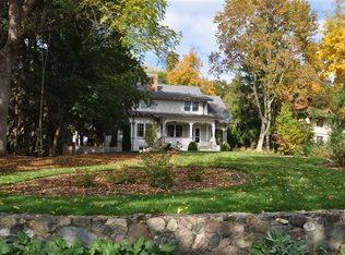 1905 Cambridge Rd, Ann Arbor, MI 48104