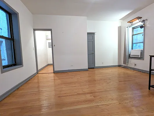 Rented by Manhattan Spaces | media 24