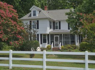 489 Fairport Rd, Reedville, VA 22539