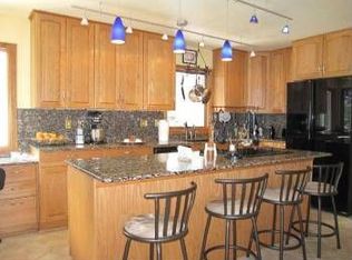 1415 W Heather Ln, River Hills, WI 53217