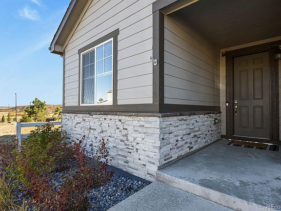 4th image of 3673 Makley Circle